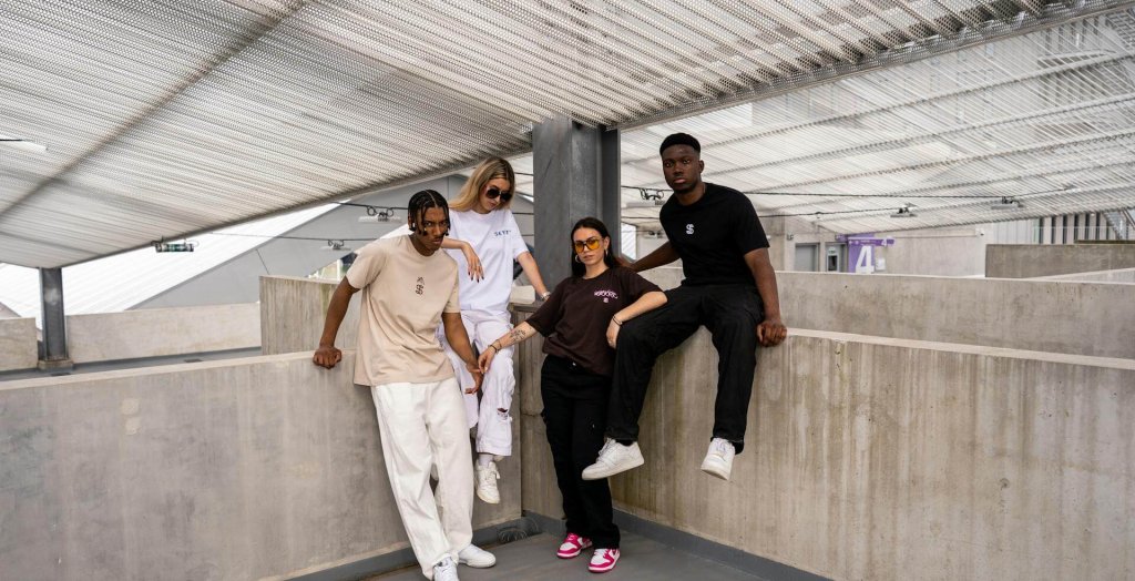 Fashion-defiles-virtuels-VR-immersion-algorithme