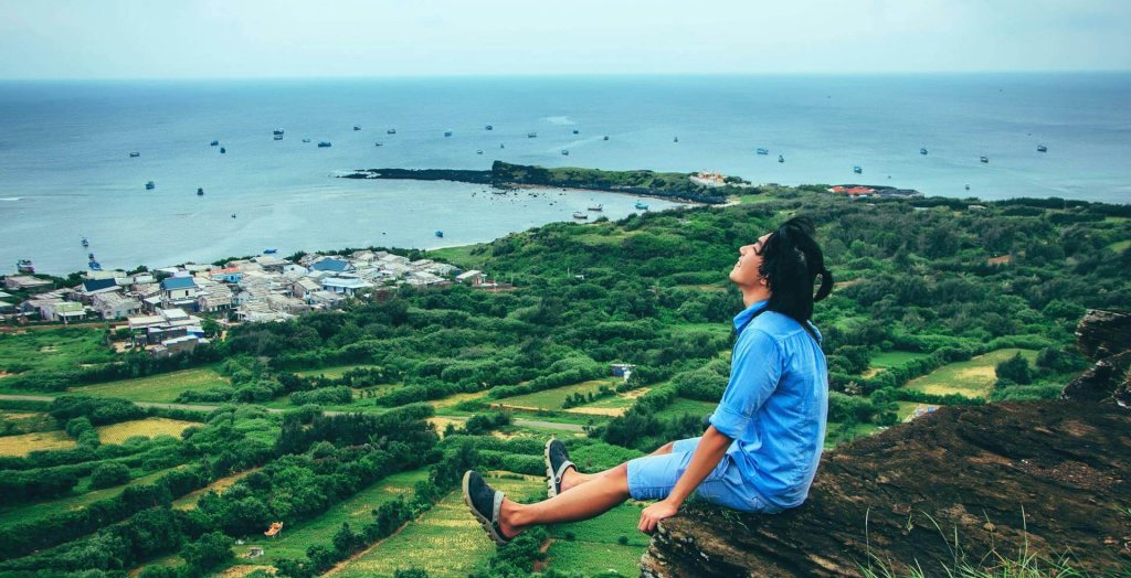 Plateforme-reseaux-sociaux-developpement-personnel-tech